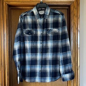 Flag & Anthem men’s Appleton long sleeve shirt.